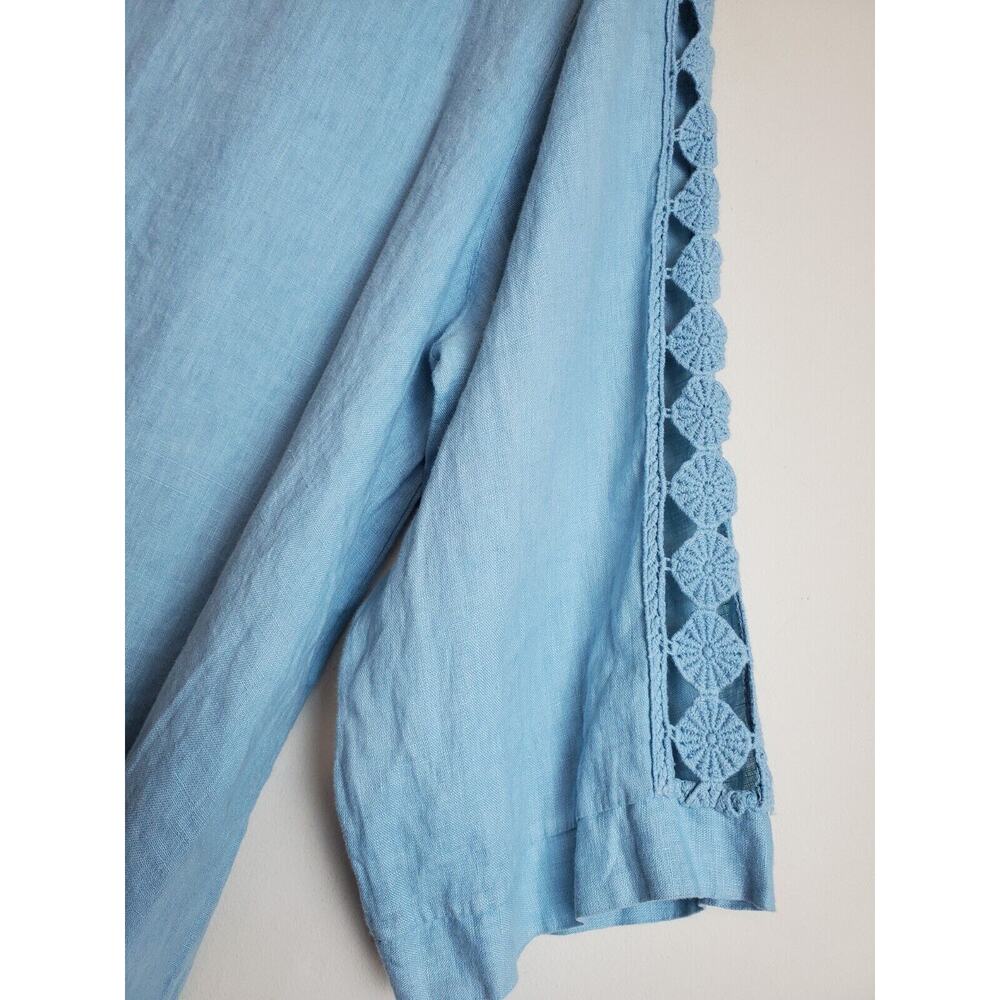 Light Blue Women's Linen Tunic with Crochet Sleeve Detail - Picture 3 of 13